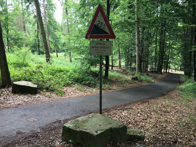 Zwischen Wahmbeck und Bad Karlshafen - 25%-Gefälle Weserradweg