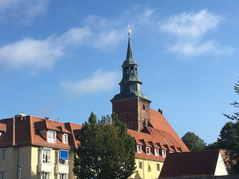 Kirche in Verden an der Aller - schönes Wetter am Allerradweg & Weserradweg.